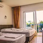 Aysev Hotel 2*